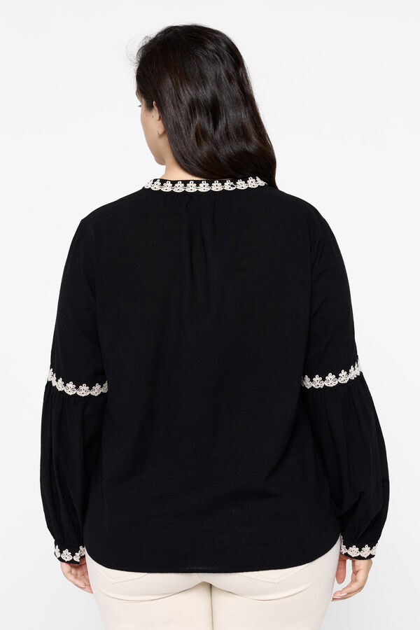 Cortefiel Long sleeve shirt with embroidered details plus size Black