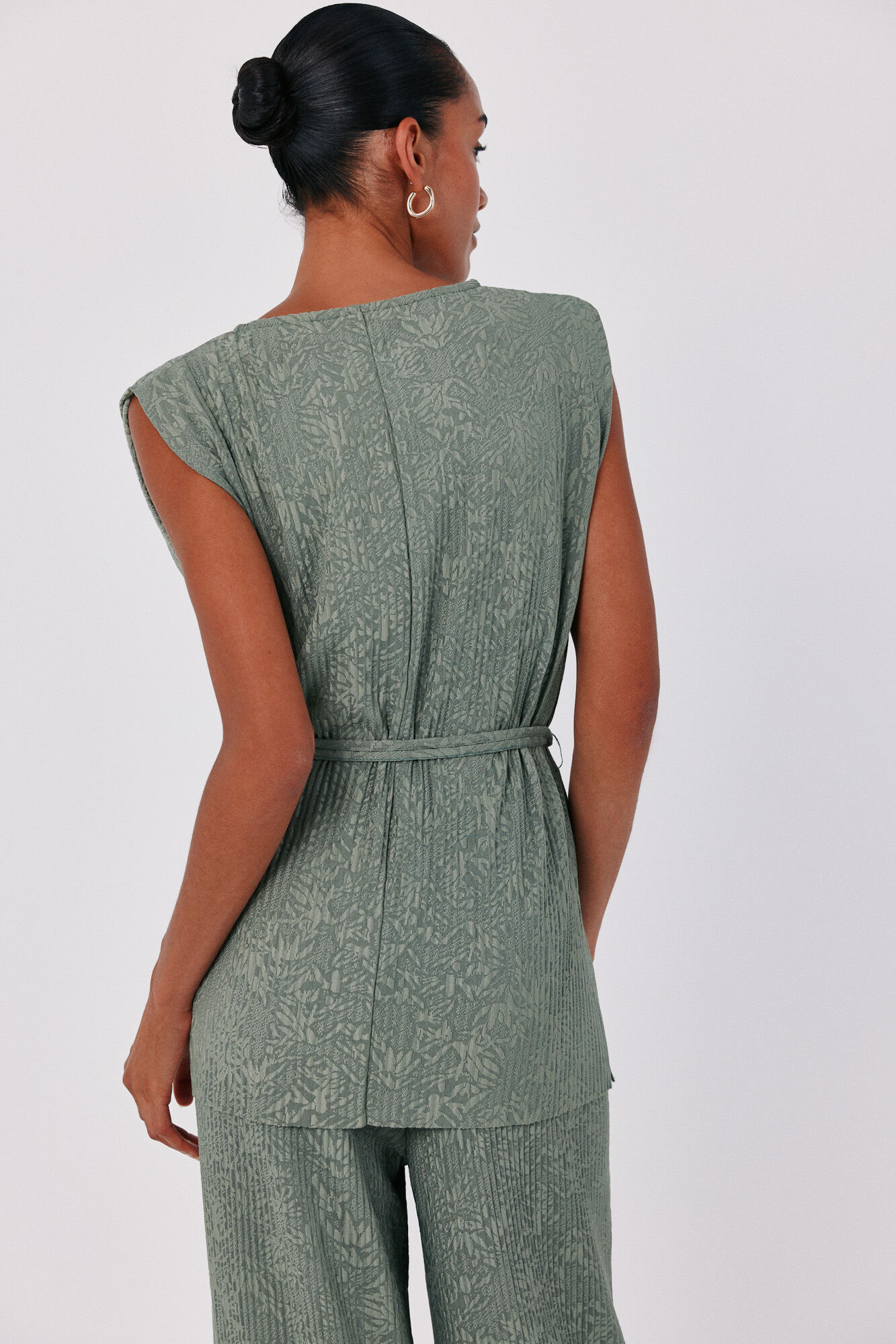 Cortefiel Top jacquard hebilla