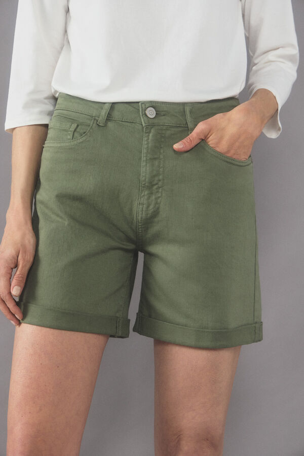 Cortefiel Essential coloured shorts Kaki