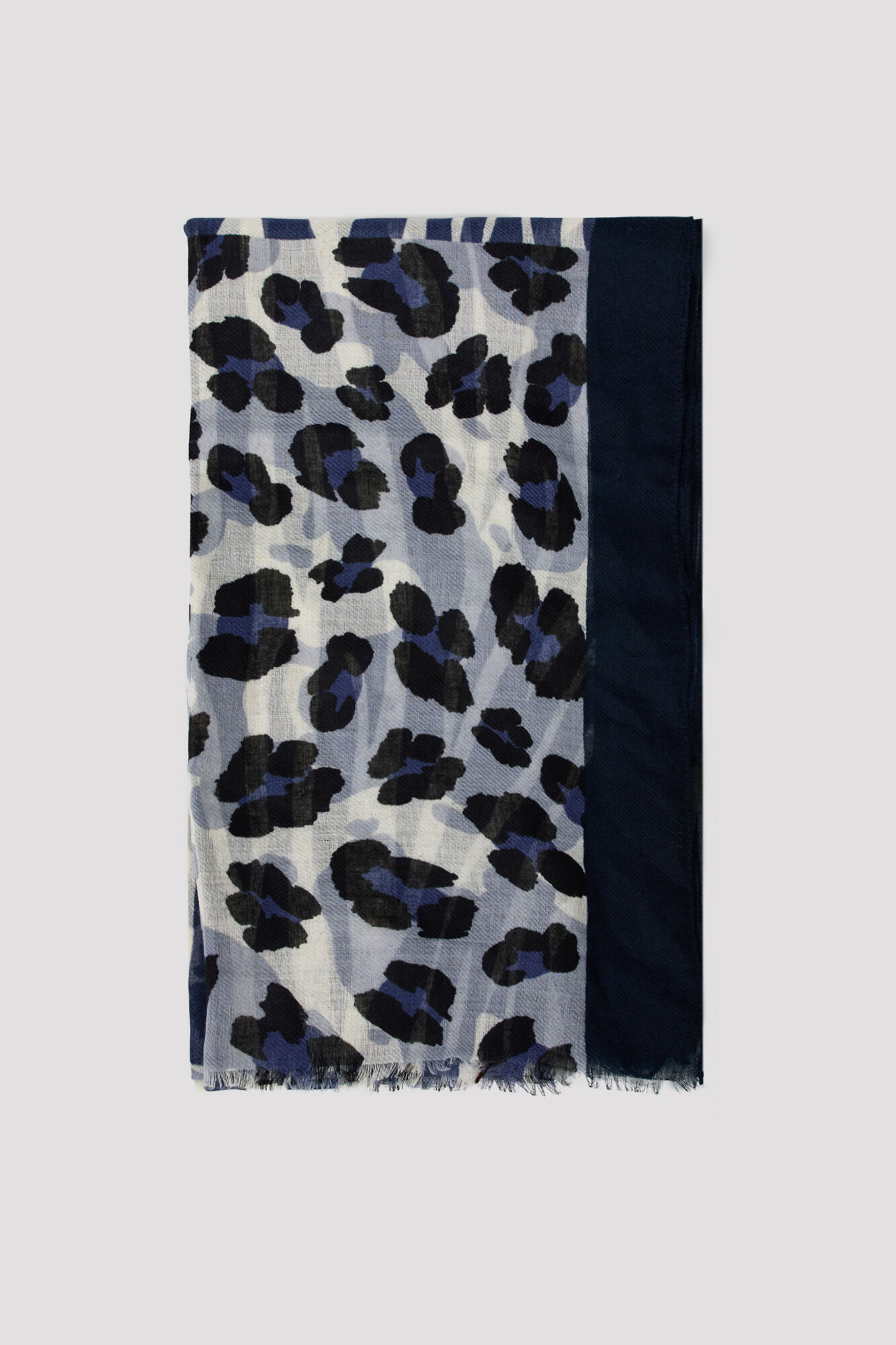 Cortefiel Animal print combination scarf