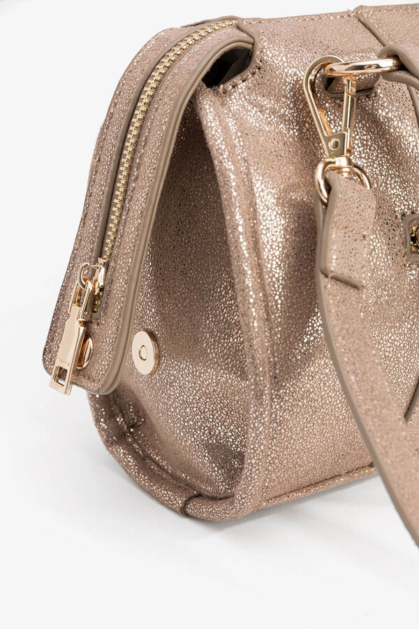 Vilanova Mala City efeito pele metalizada Dourado