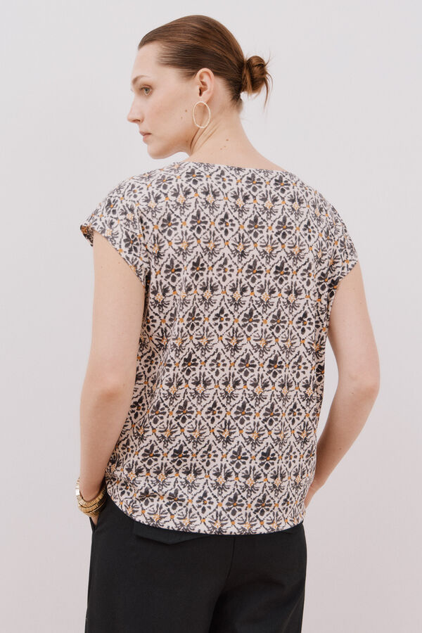 Cortefiel V -shirt with lace detail Printed white