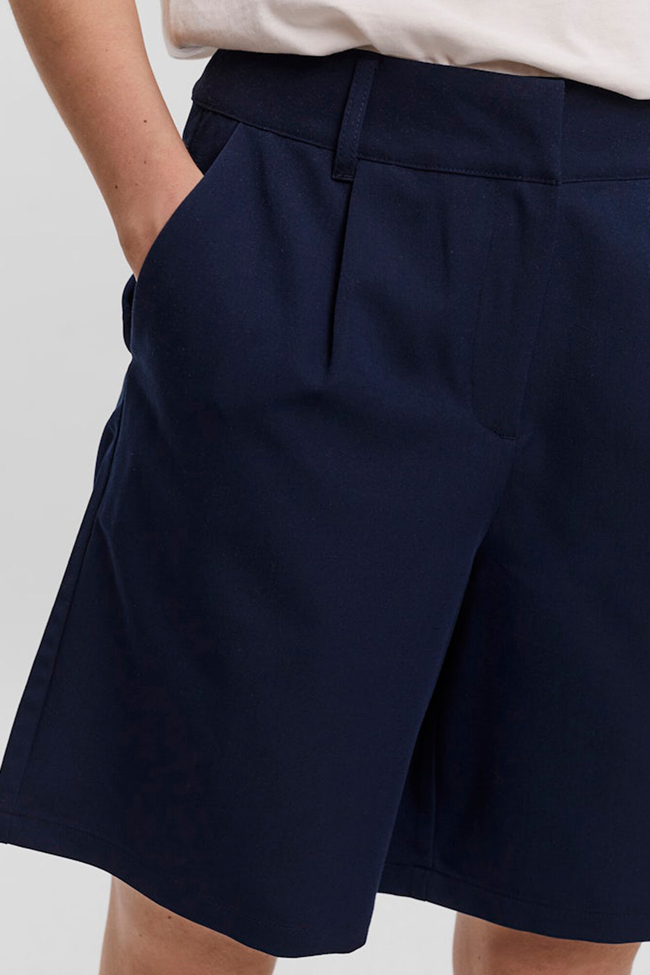 Vero Moda Cal&ccedil;&otilde;es cintura alta com bolsos