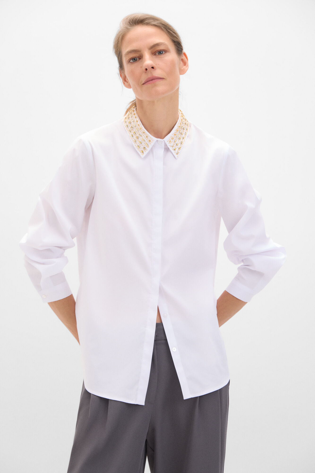 Camisa cuello bordado Blusas de mujer Cortefiel