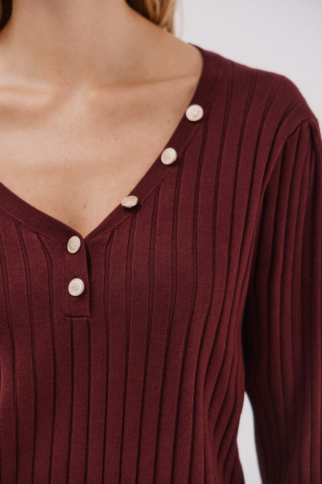Cortefiel V-neck jumper with buttons