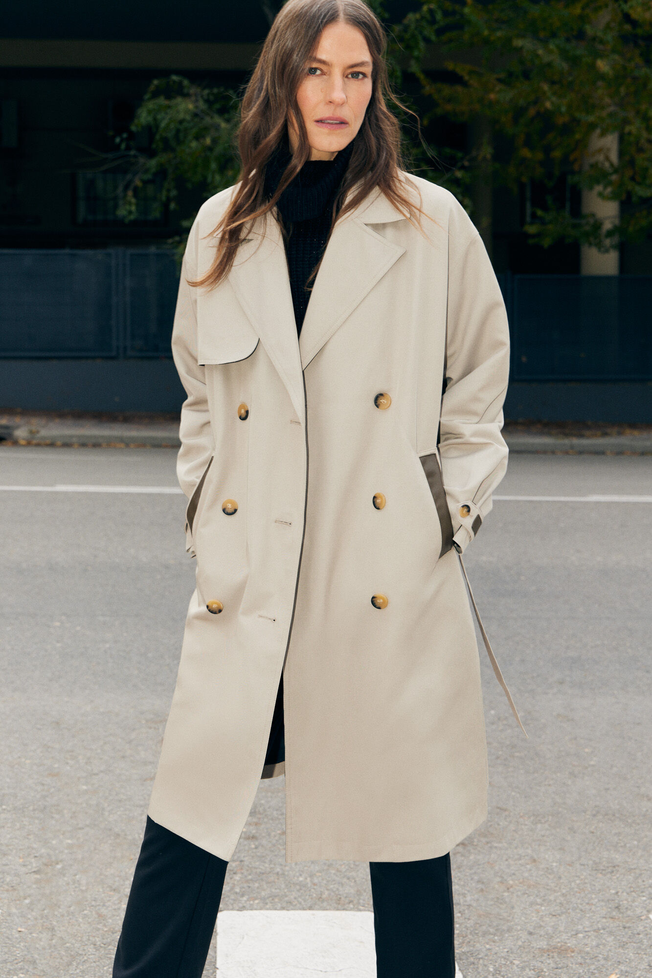 Long trench coat Women s coats and parkas Cortefiel