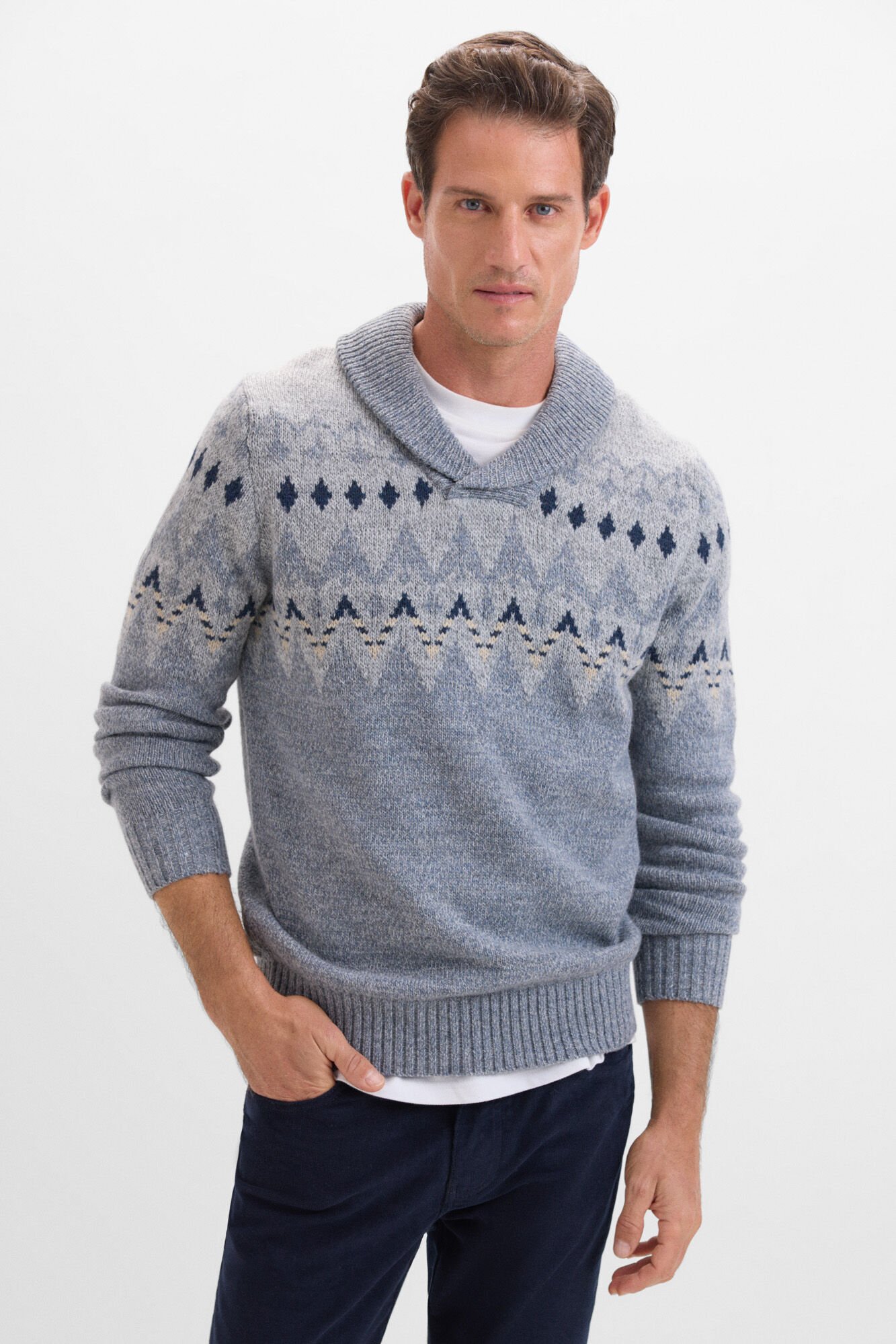 Grey christmas sweater deals