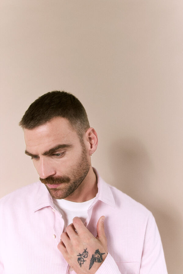 OOTO Camisa em algod&atilde;o e linho &agrave;s riscas Subiu