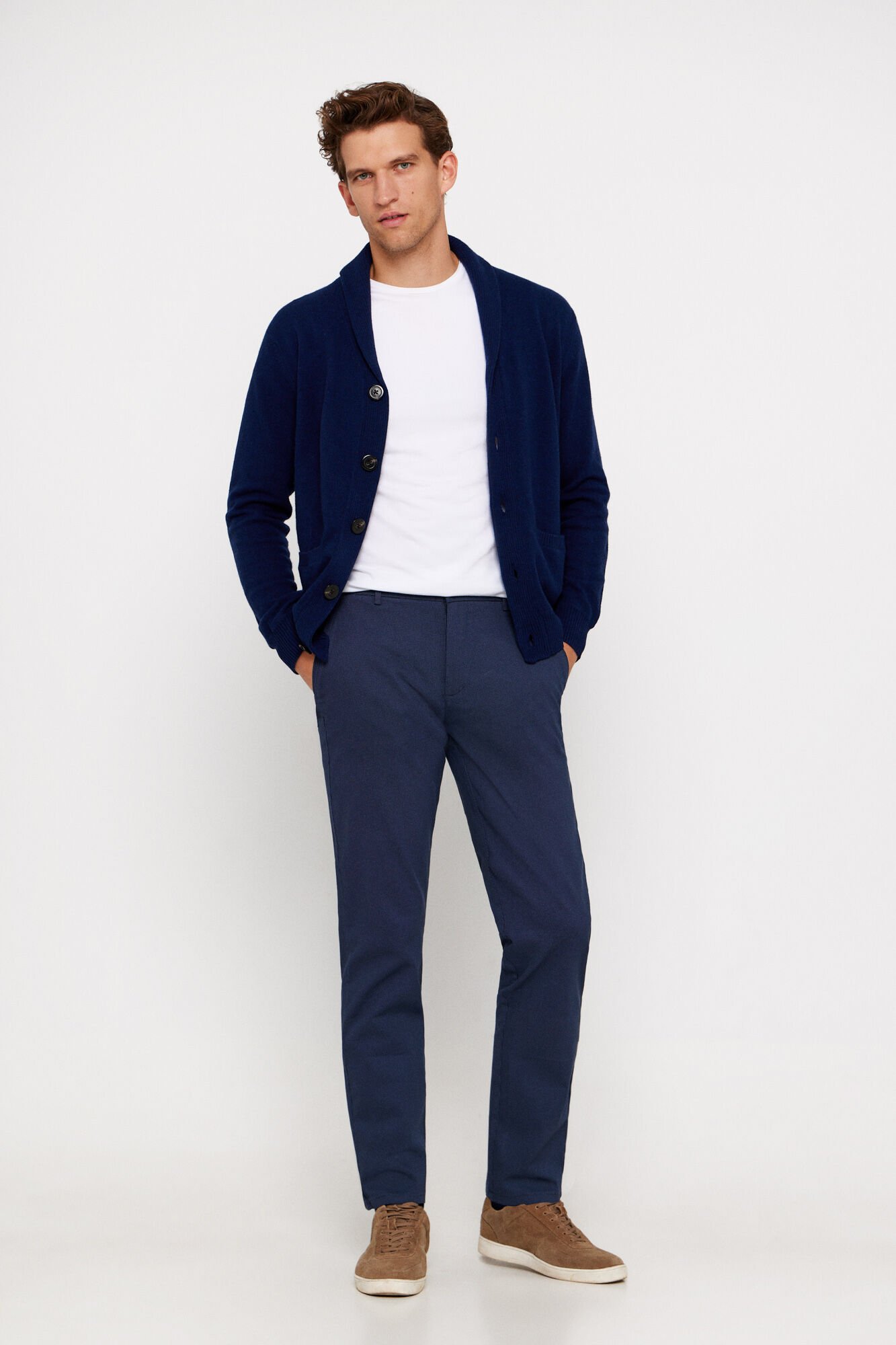 Pantalones hombre cortefiel 2025