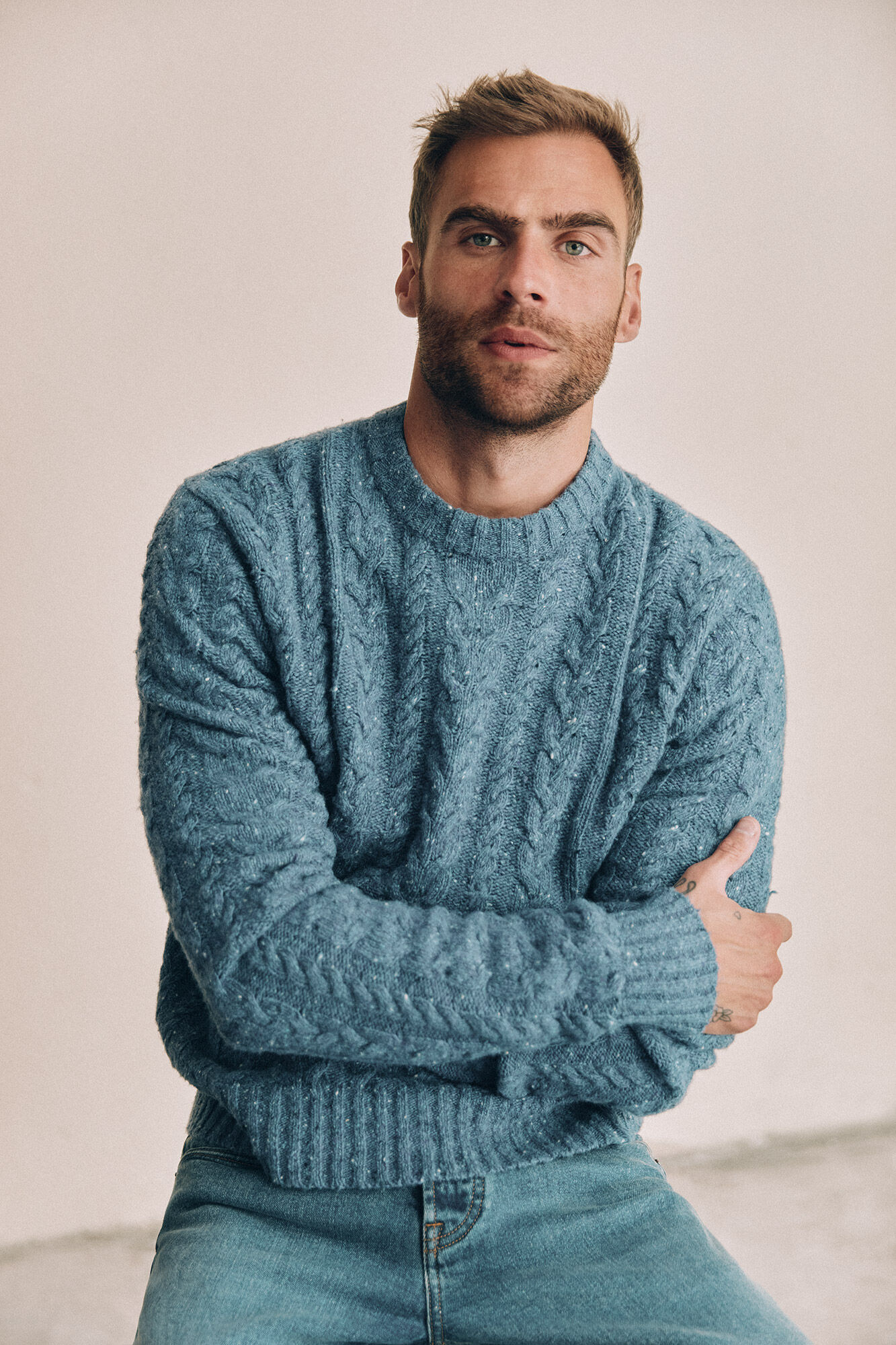 Cable knit jumper Men s jumpers and cardigans Cortefiel