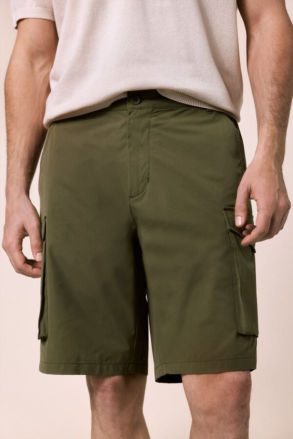 OOTO Bermuda cargo t&eacute;cnica Verde