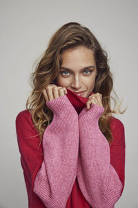 Cortefiel High neck knit jumper Pink