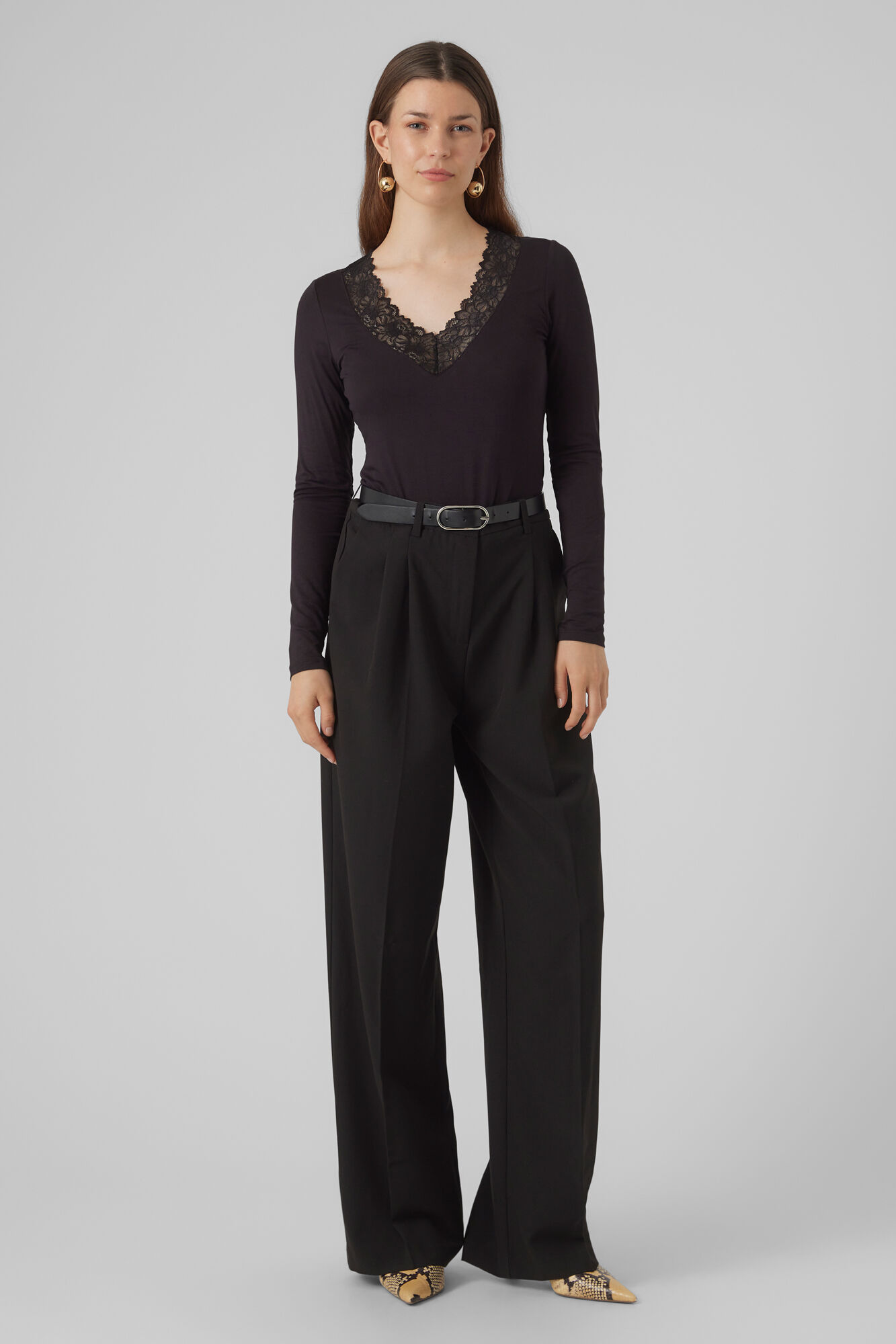 Vero Moda Top de manga comprida com gola em V