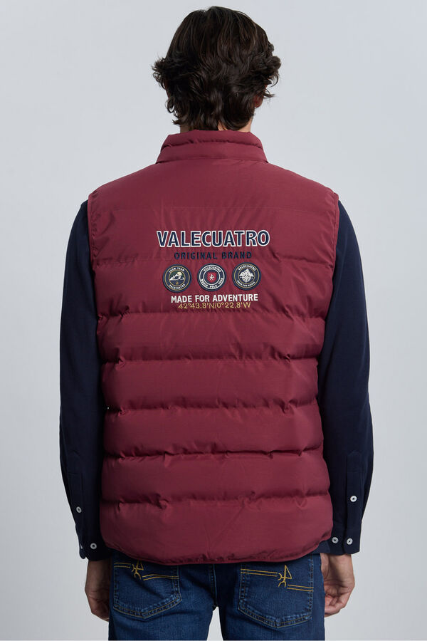 Valecuatro Colete acolchoado bordô com 3 escudos Granada