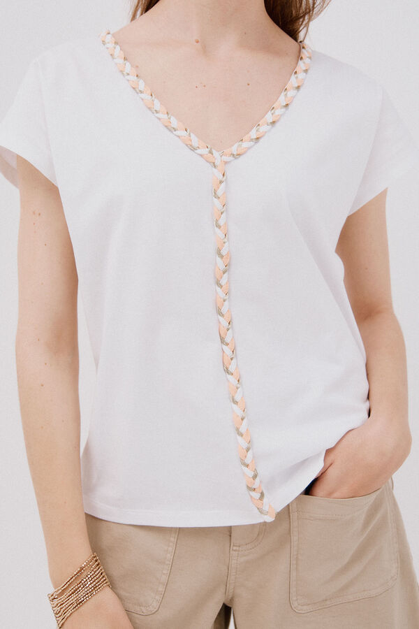 Cortefiel V neck braided t-shirt White