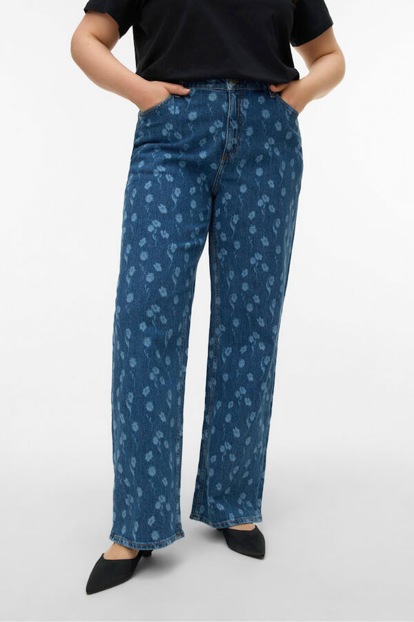 Vero Moda Curve Jeans largos tamanhos grandes Azul