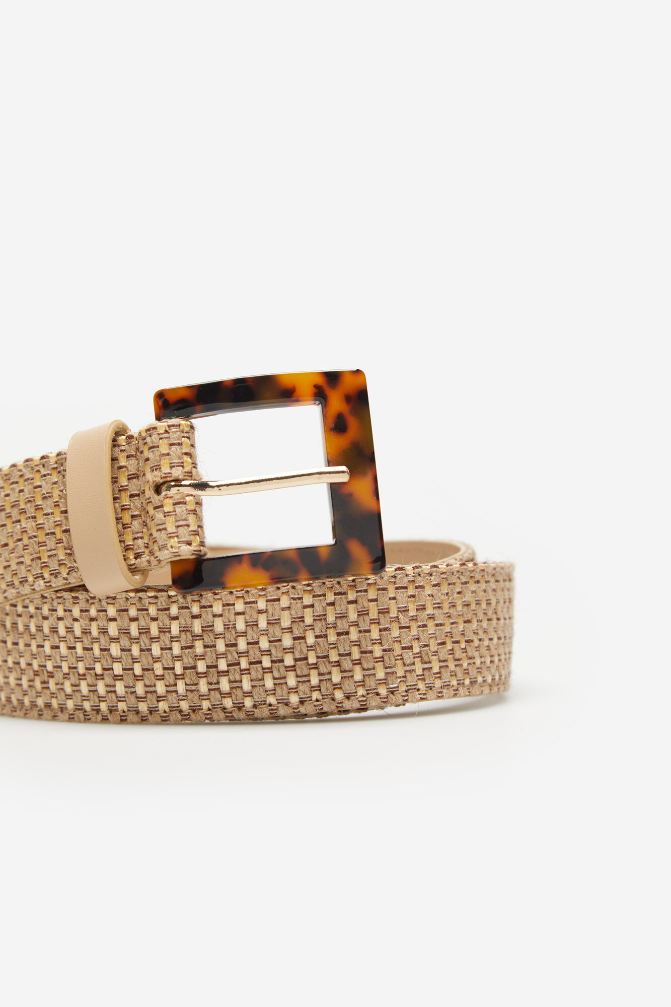 Raffia belt with tortoiseshell buckle