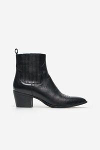Cortefiel Nappa ankle boots Black