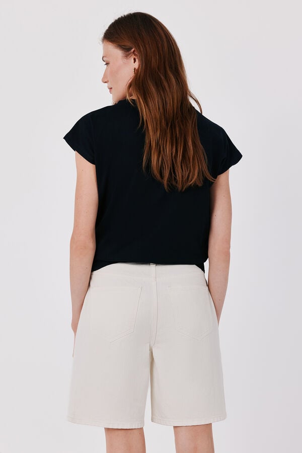 Cortefiel Basic t-shirt with gold buttons Black