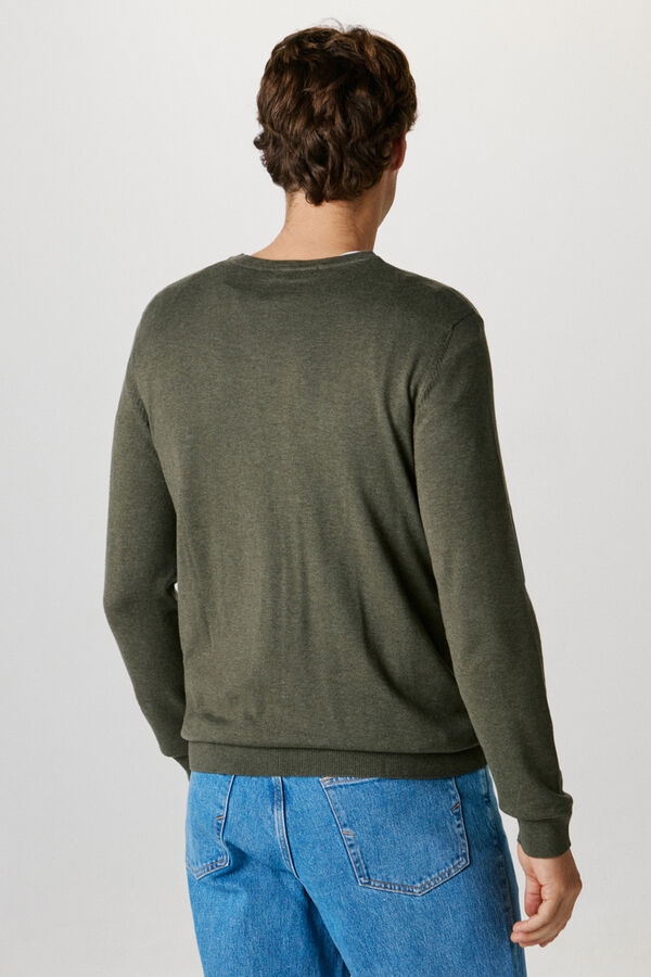 Selected Camisola com gola em V confecionada em algod&atilde;o org&acirc;nico. Corte Regular Fit. Verde