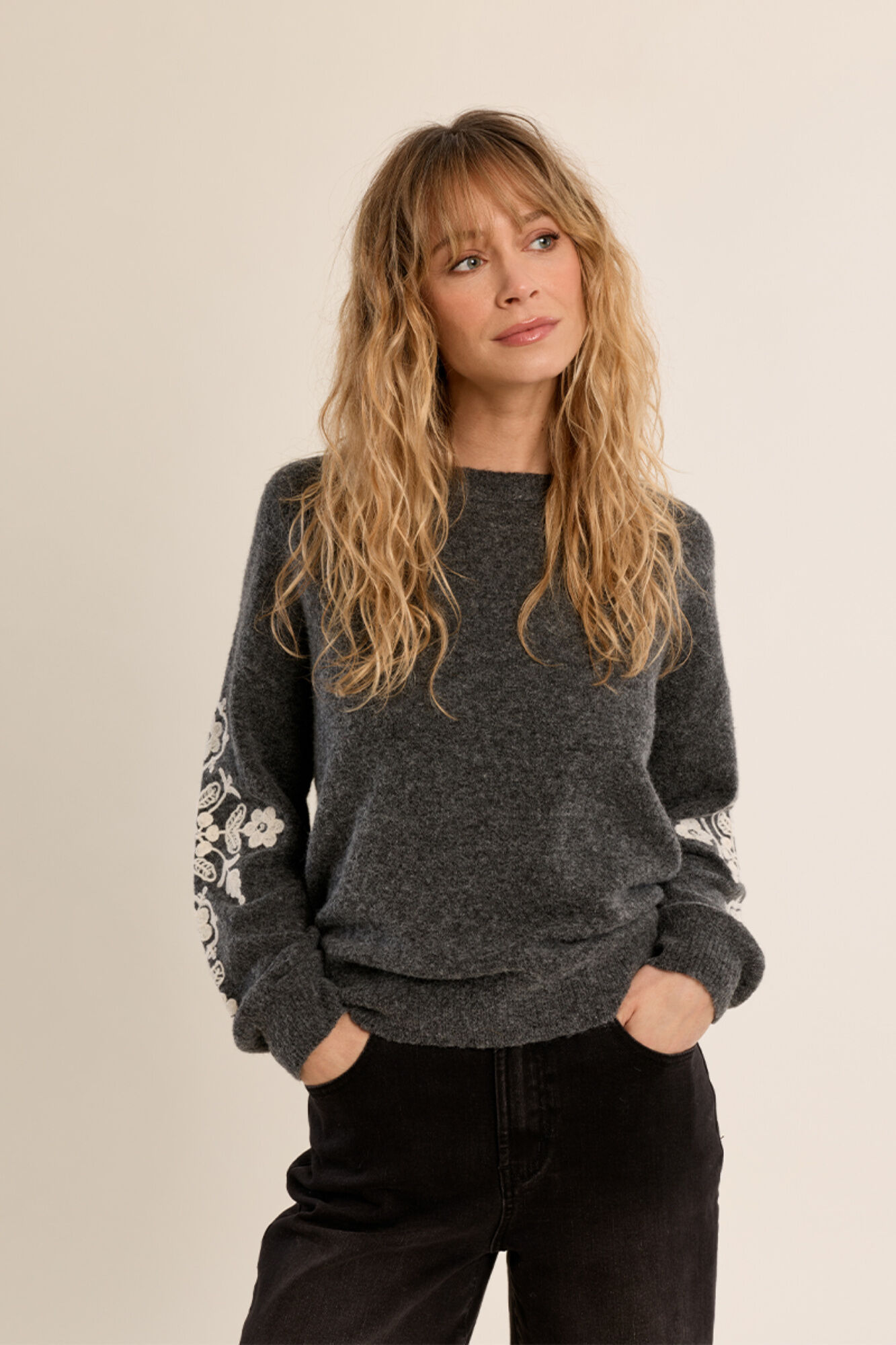 Molly Bracken Camisola com detalhe de flores