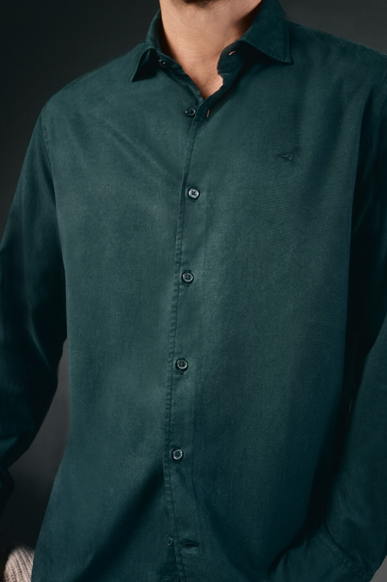 OOTO Camisa liso de algod&atilde;o tencel sarja