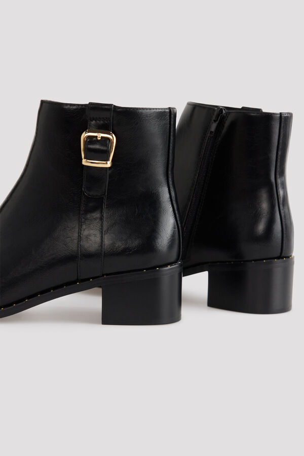 Cortefiel Buckle ankle boot Black