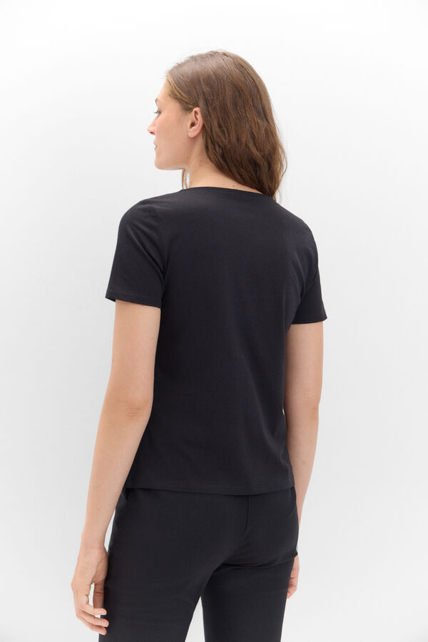 Cortefiel Camiseta pico con bordado Negro
