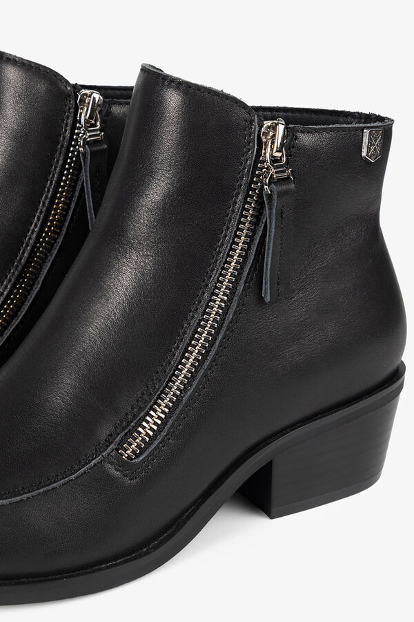 Popa Botim feminina de couro urbano Preto