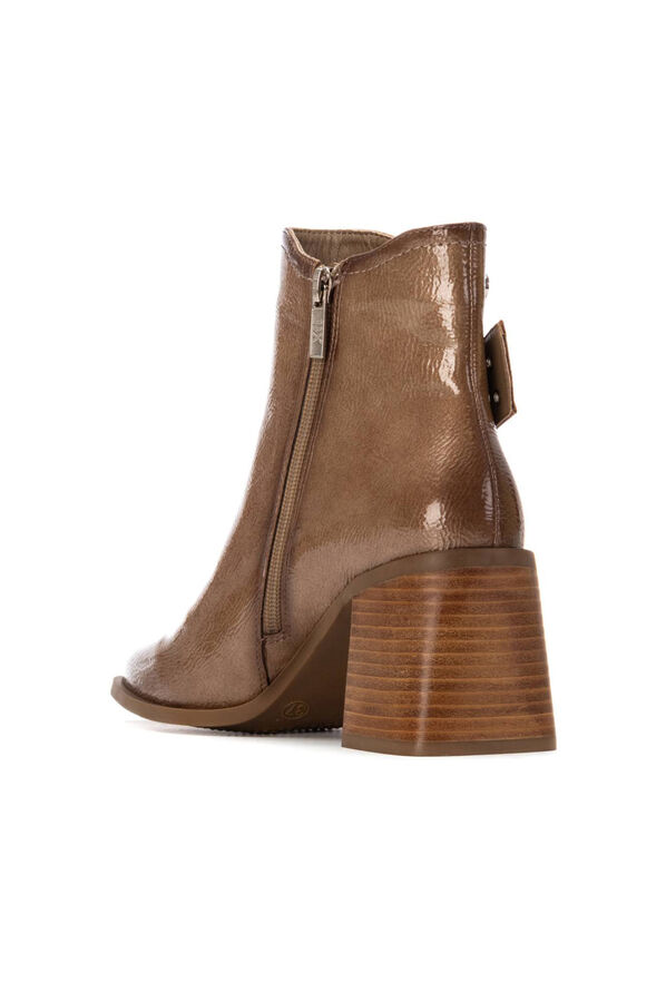 XTI Botins de salto estilo Chelsea Castanho