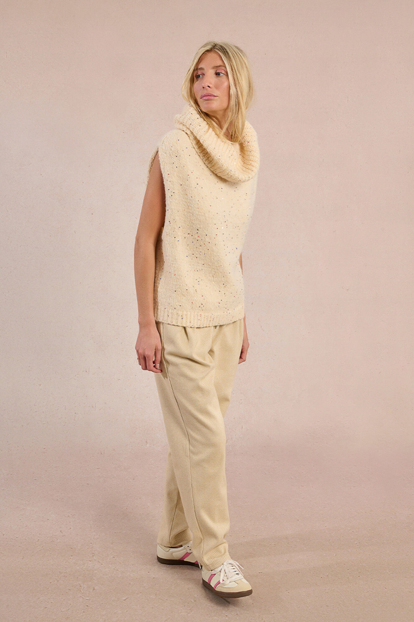 Molly Bracken Camisola manga de corte alto