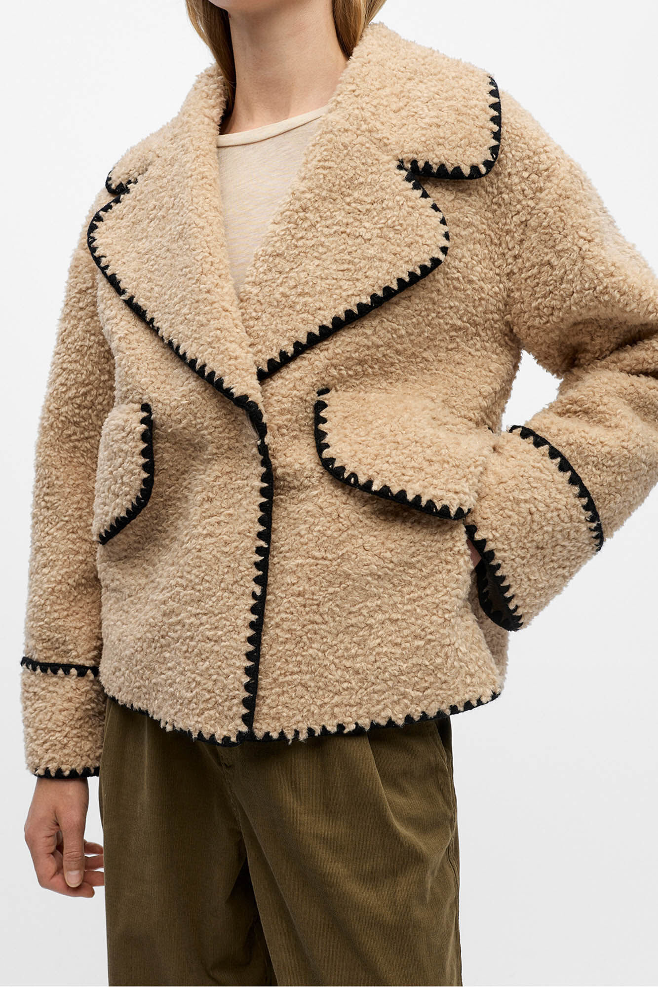 Object Casaco de borrego sint&eacute;tica