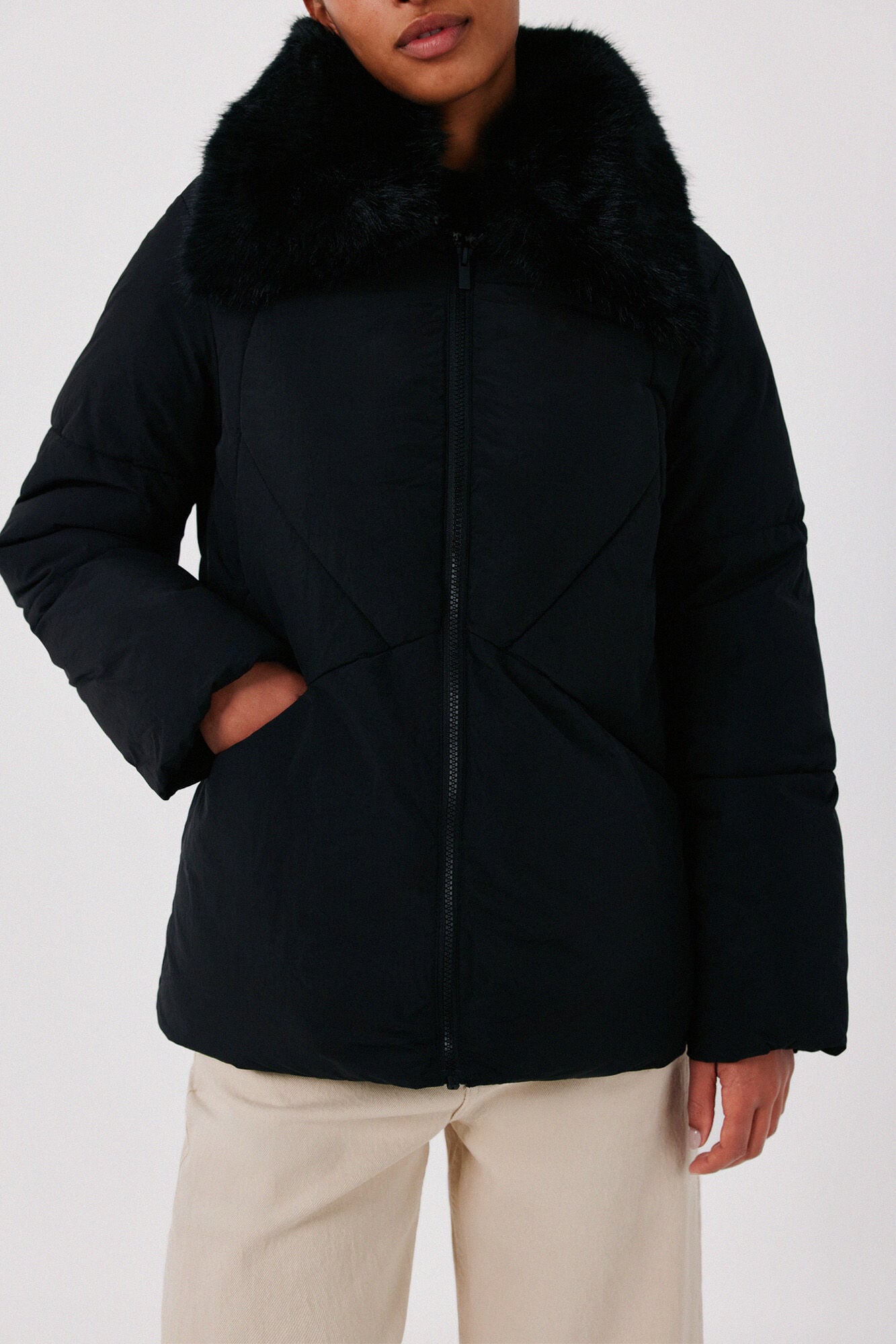 Cortefiel Anorak corto acolchado