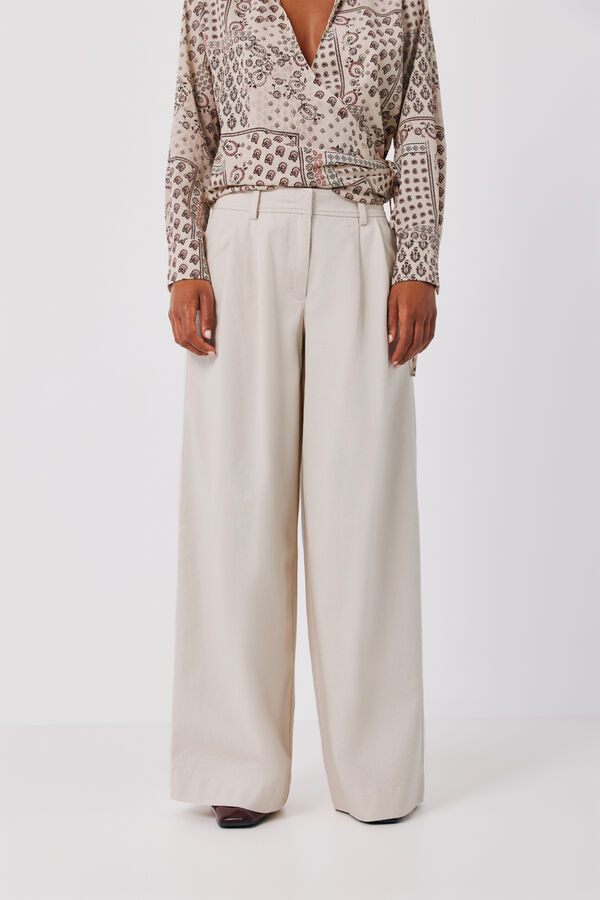 Cortefiel Tailored jeans Ivory