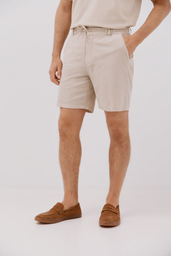 Cortefiel Adjustable lightweight chinos bermuda Beige