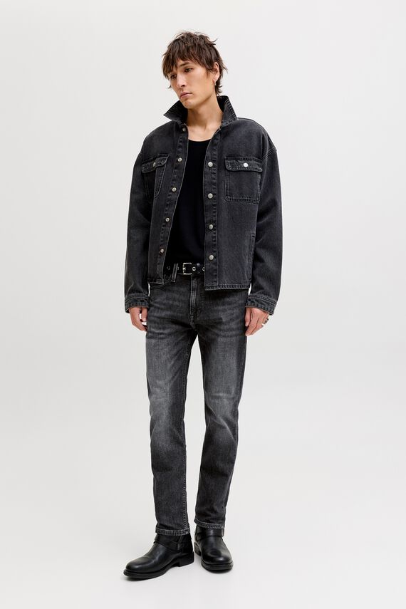 Jeans regular efecto lavado
