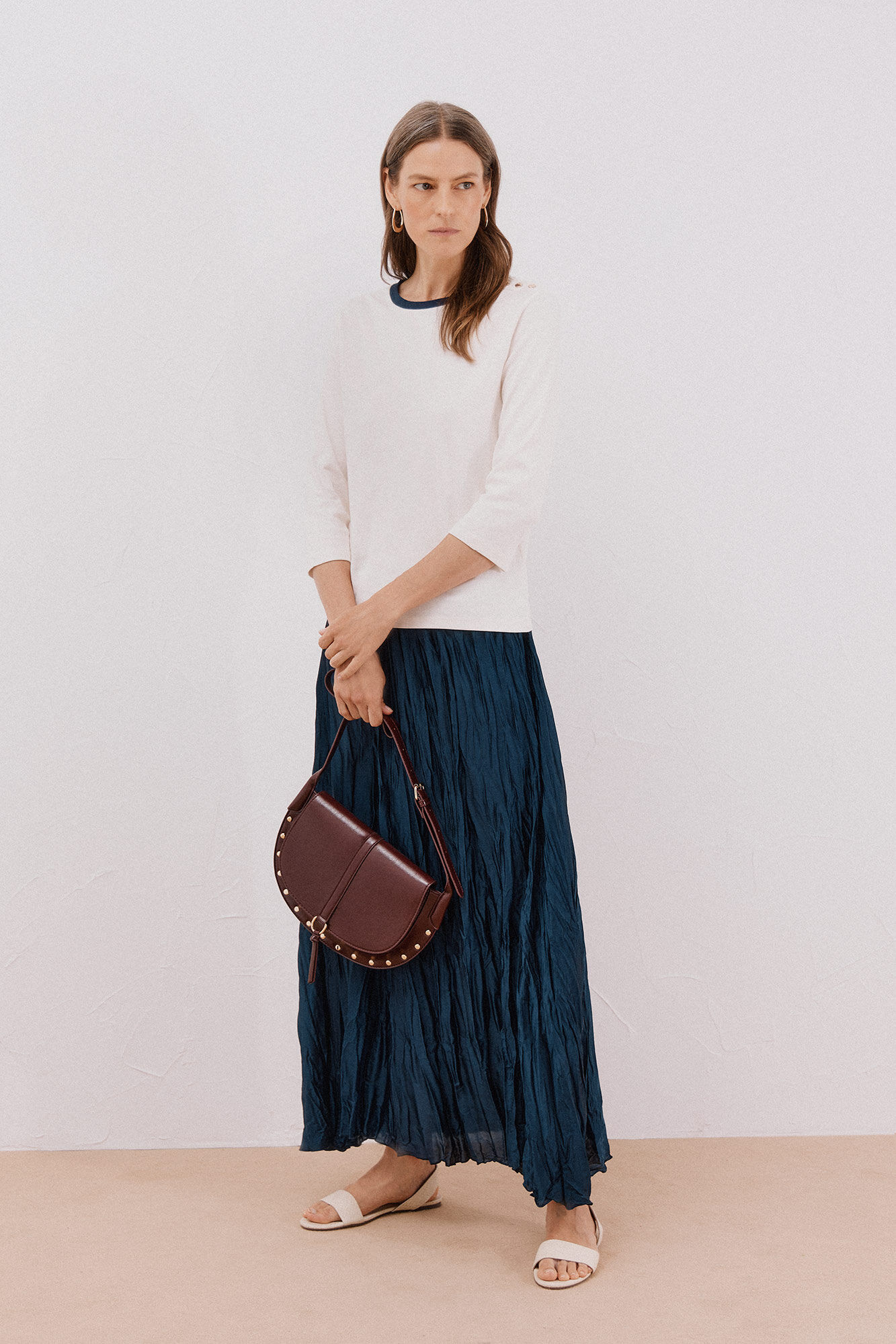 Cortefiel Bandolera solapa tachas