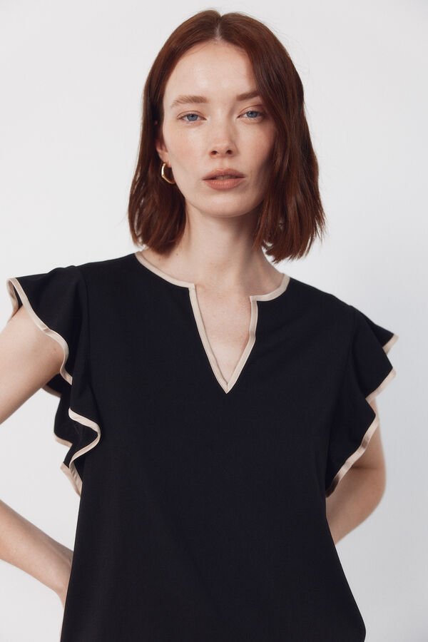 Cortefiel Contrasting piping jersey-knit top Black