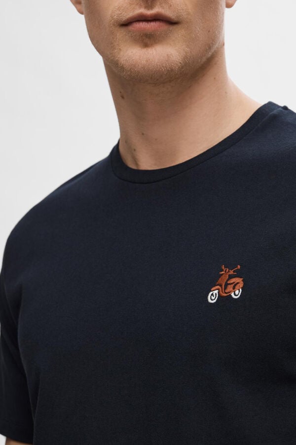 Cortefiel Short sleeve T-shirt with front motif in organic cotton.  Navy