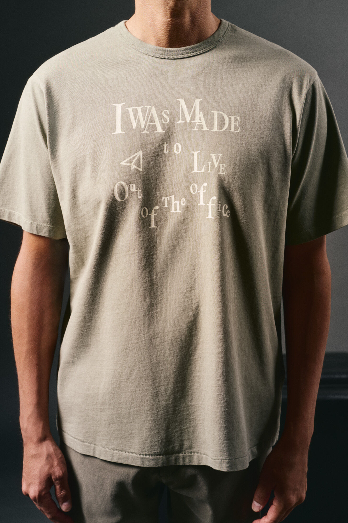 OOTO Camiseta gr&aacute;fica lavada