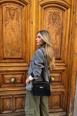 The Code Bandolera casandra chocolate Marr&oacute;n oscuro