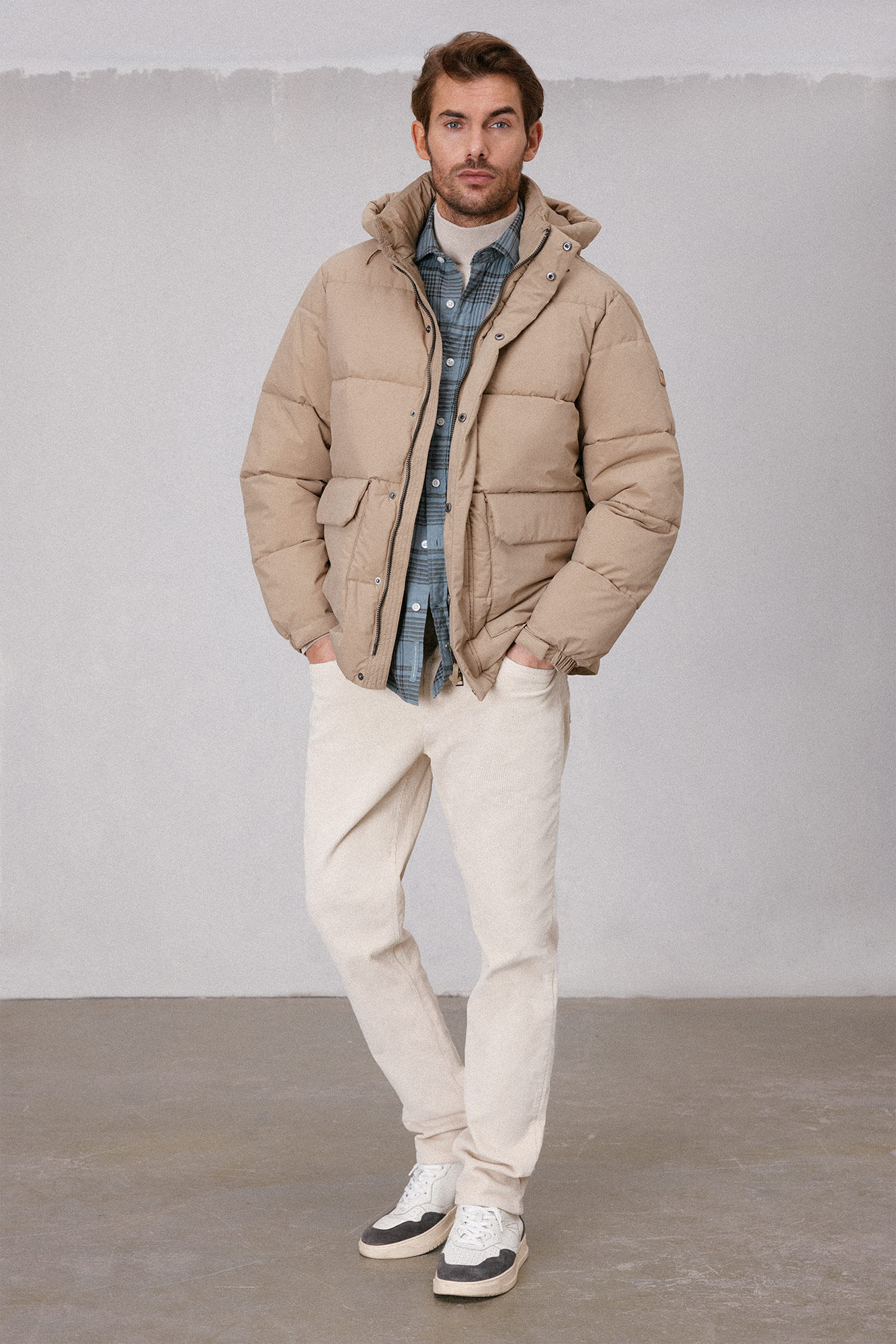 Chaqueta larga acolchada cremallera Cazadoras chaquetas y chalecos de hombre Cortefiel