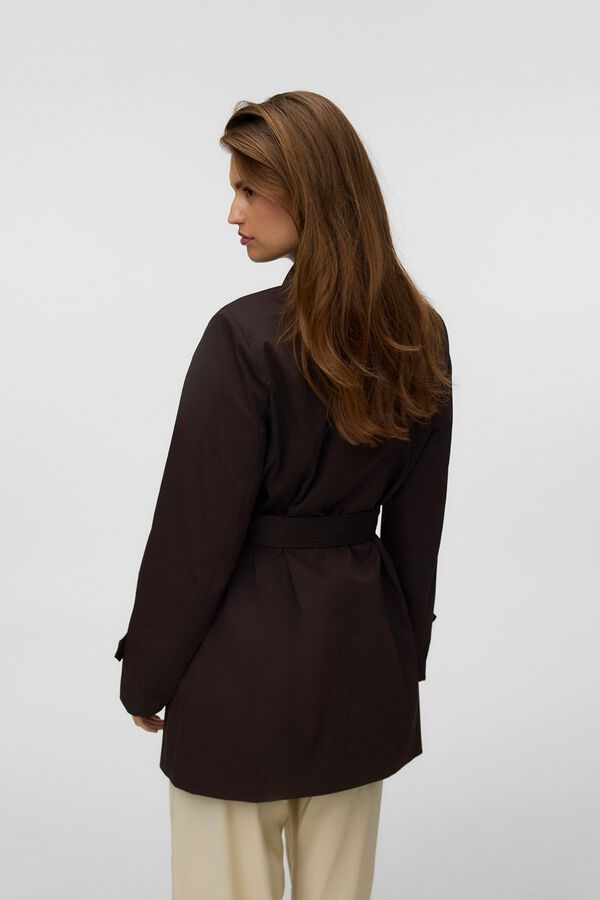 Vero Moda Gabardina curta cruzada com cinto Castanho