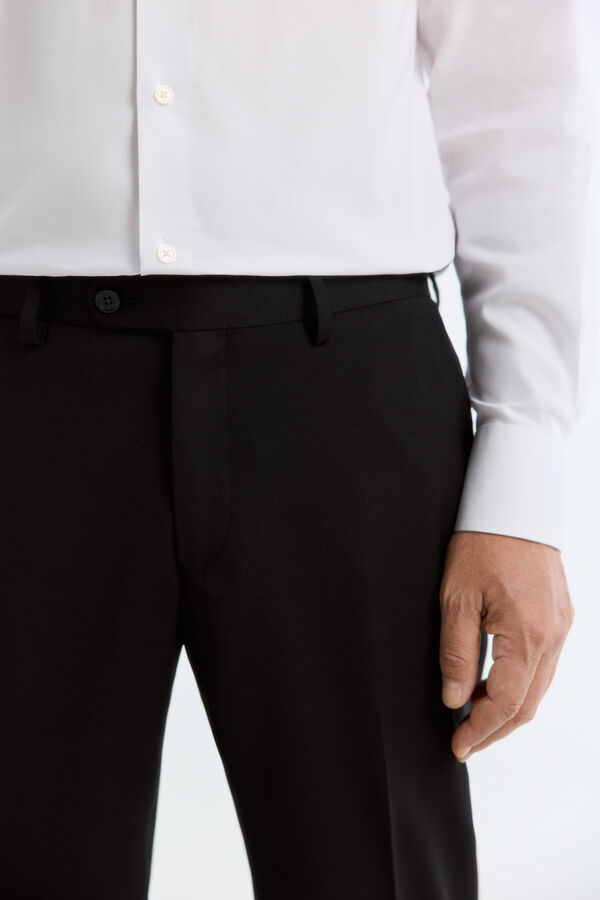 Cortefiel Cal&ccedil;a S&eacute;rie XXI preta Preto