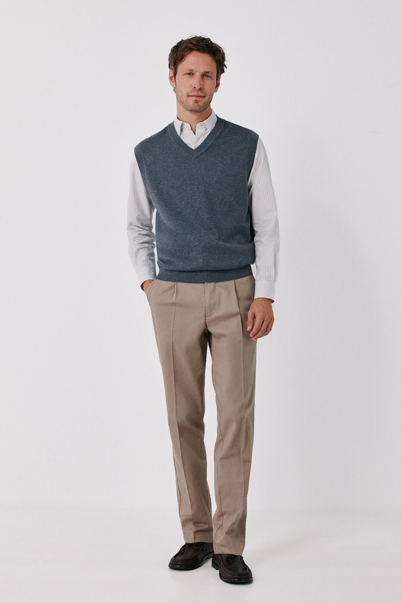 Cortefiel V-neck cotton cashmere knit gilet