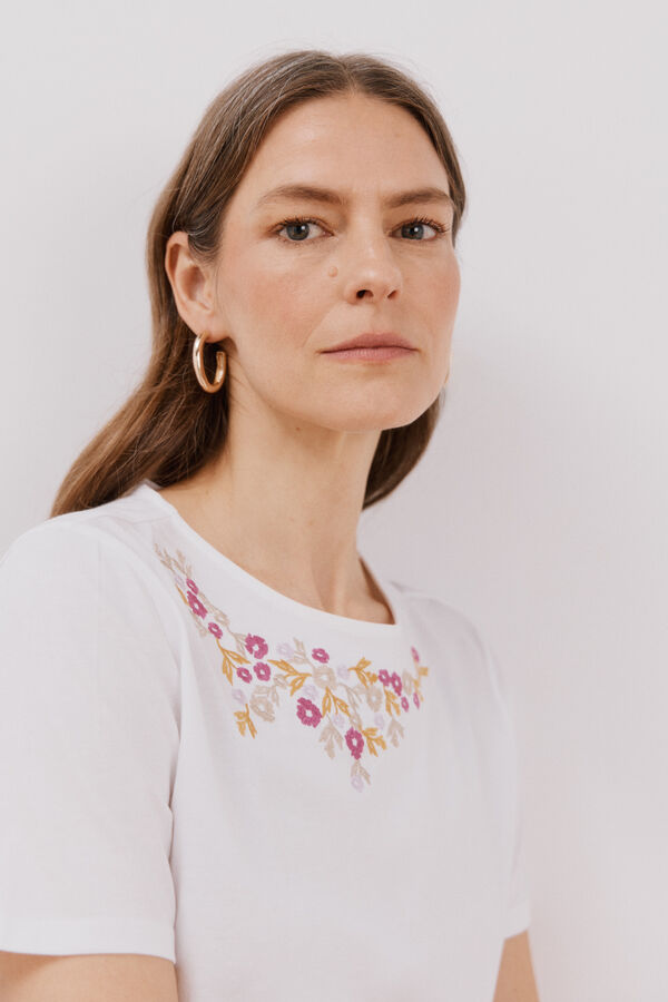 Cortefiel Floral embroidered t-shirt White