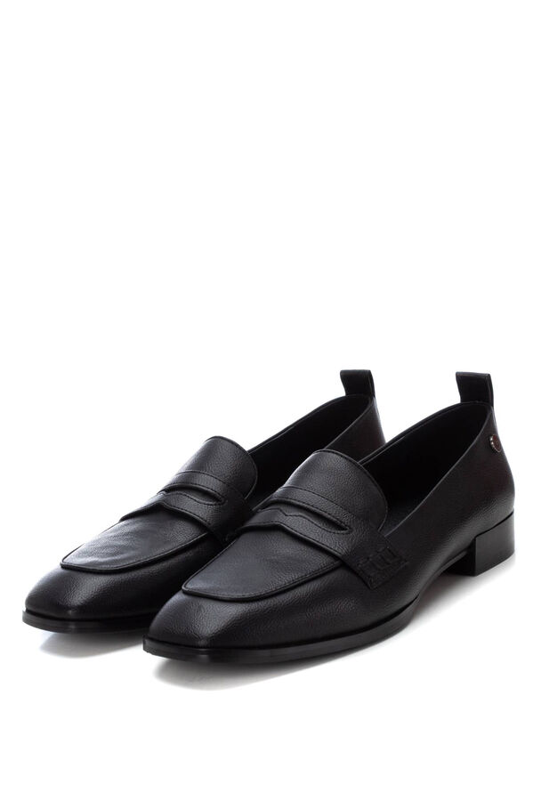 XTI Mocassim feminino Preto