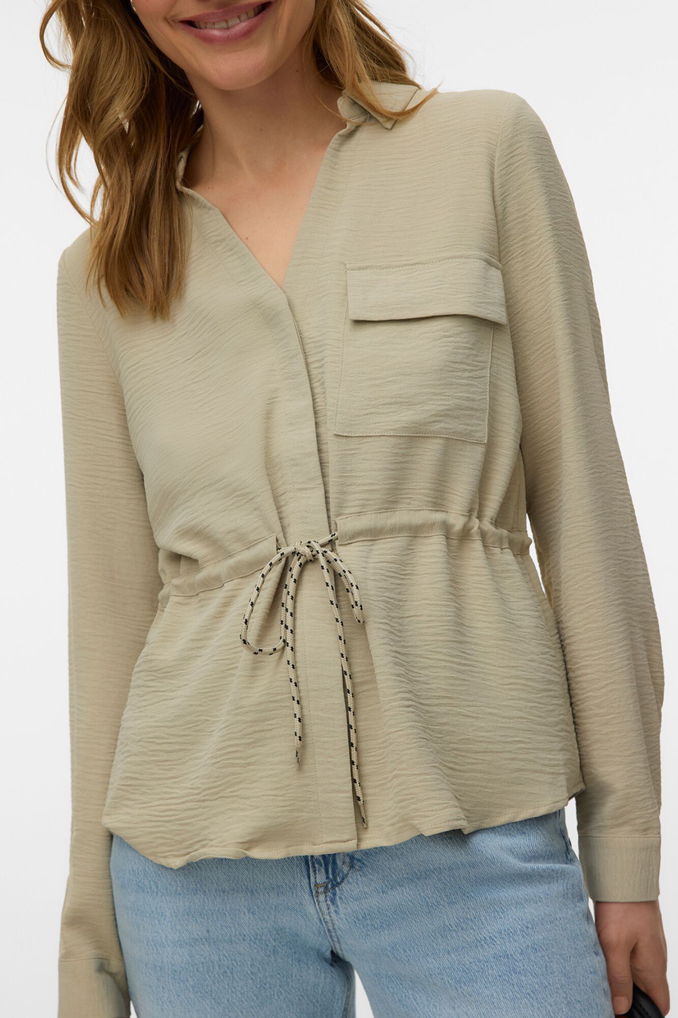 Vero Moda Camisa de manga larga cord&oacute;n ajustable