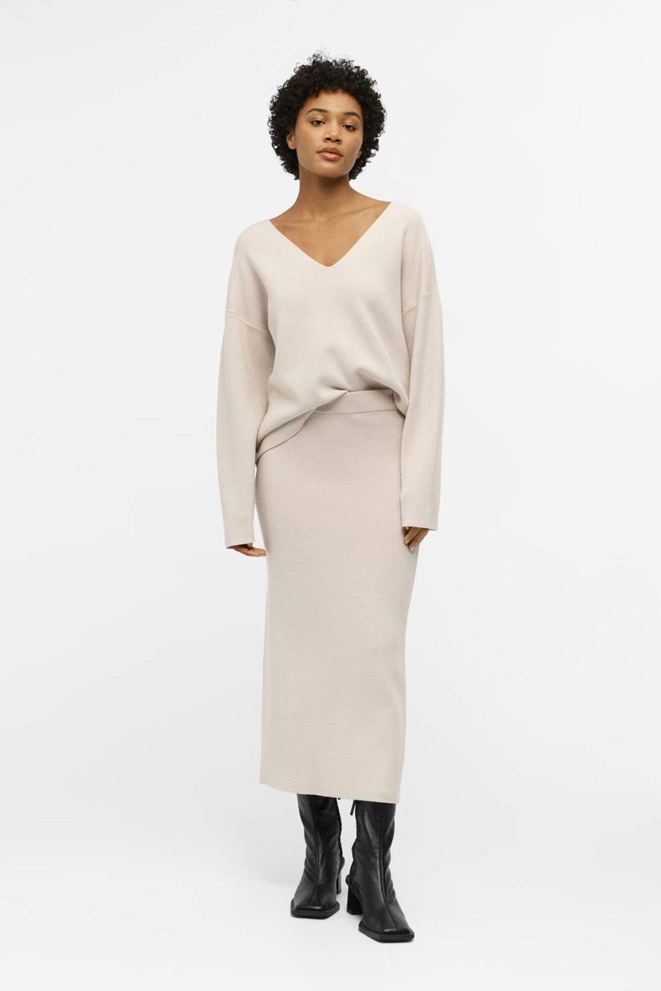 Object Camisola b&aacute;sico com gola em V