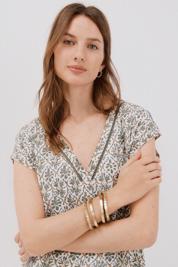 Cortefiel V -shirt with lace detail Printed green
